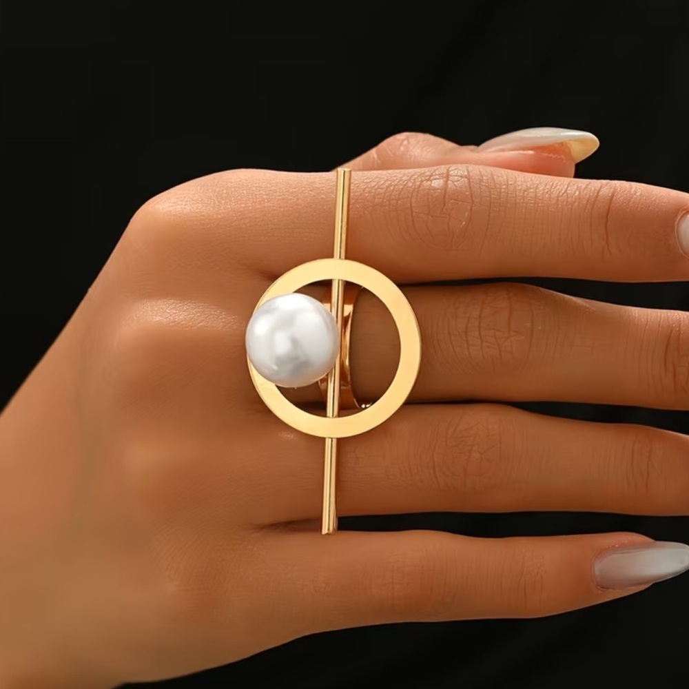 NEW Elegant Pearl Ring. 💍 Trendy Ring - Picture 5 of 5